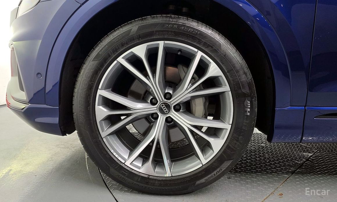 2022 Audi Q8 I (4M) 55 TFSI Quattro Premium с пробегом 50 906 км