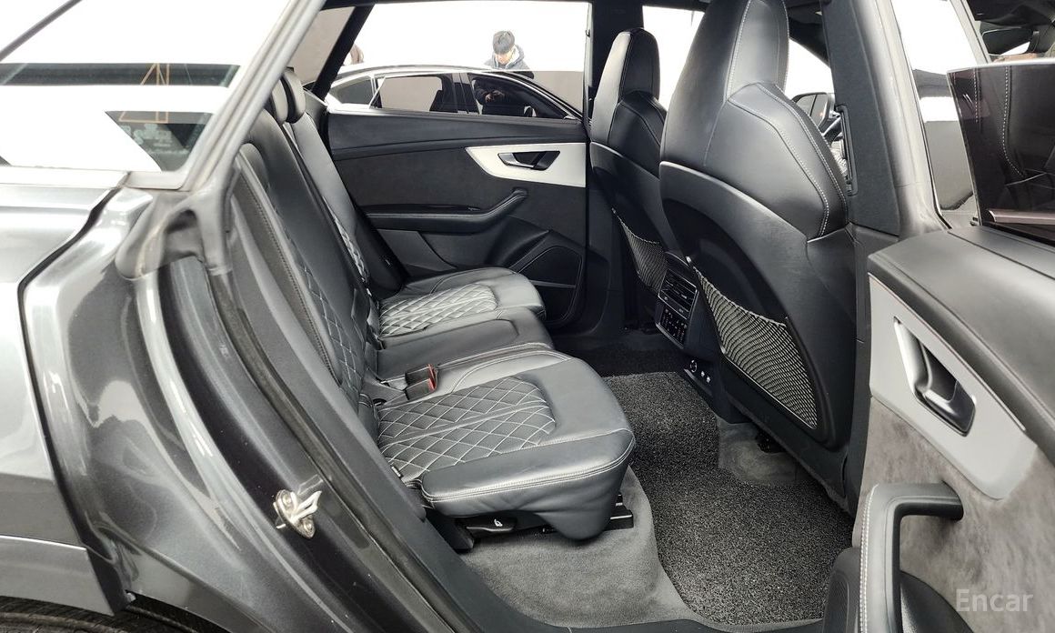 2020 Audi Q8 I (4M) 50 TDI Quattro Premium с пробегом 130 600 км
