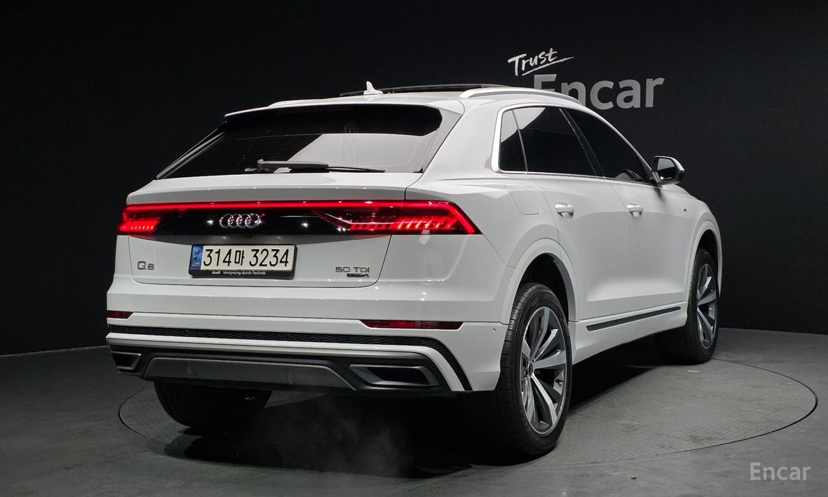 2022 Audi Q8 I (4M) 50 TDI Quattro Premium с пробегом 69 698 км