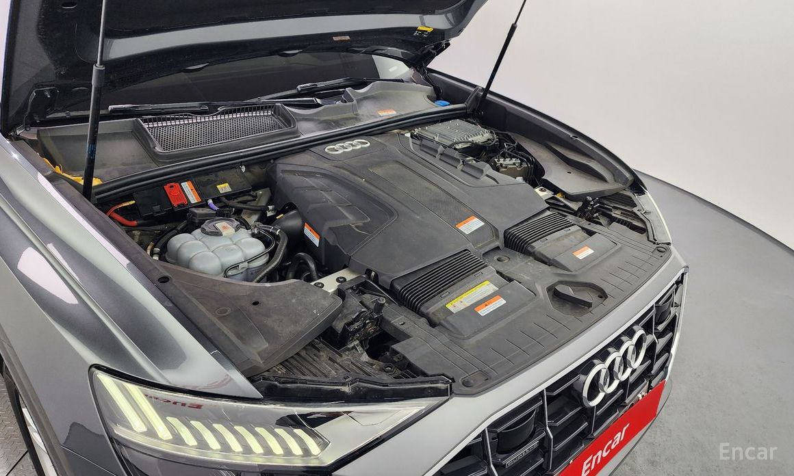 2020 Audi Q8 I (4M) 45 TDI Quattro Premium с пробегом 50 049 км