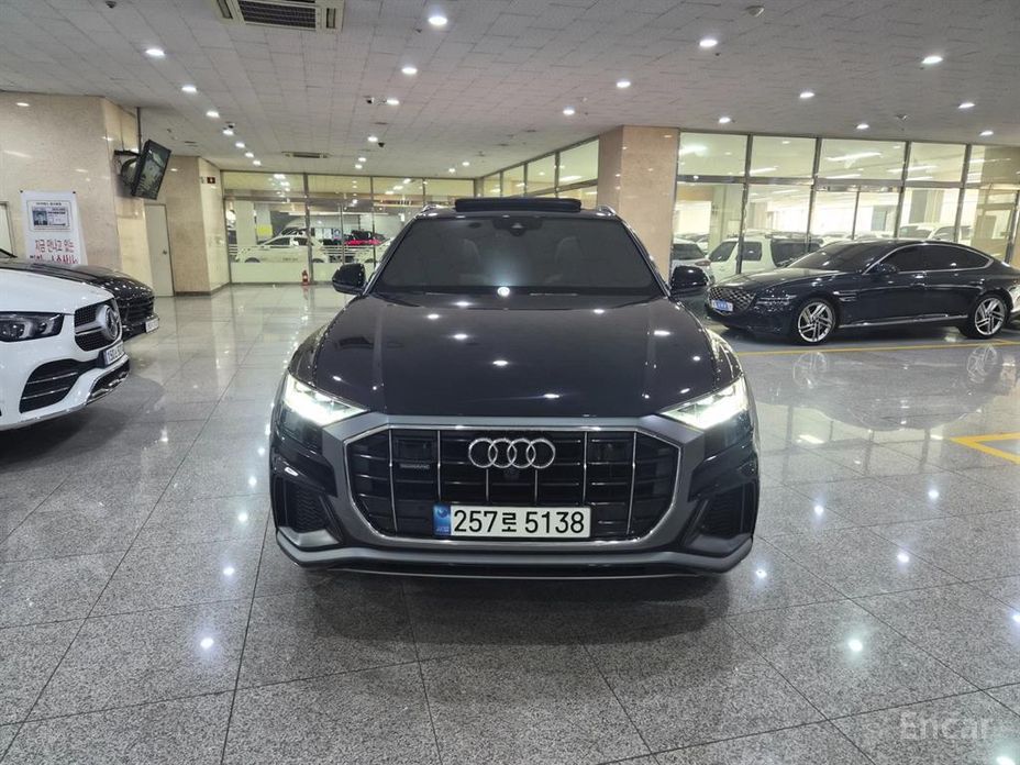 2021 Audi Q8 I (4M) 45 TDI Quattro Premium с пробегом 105 189 км