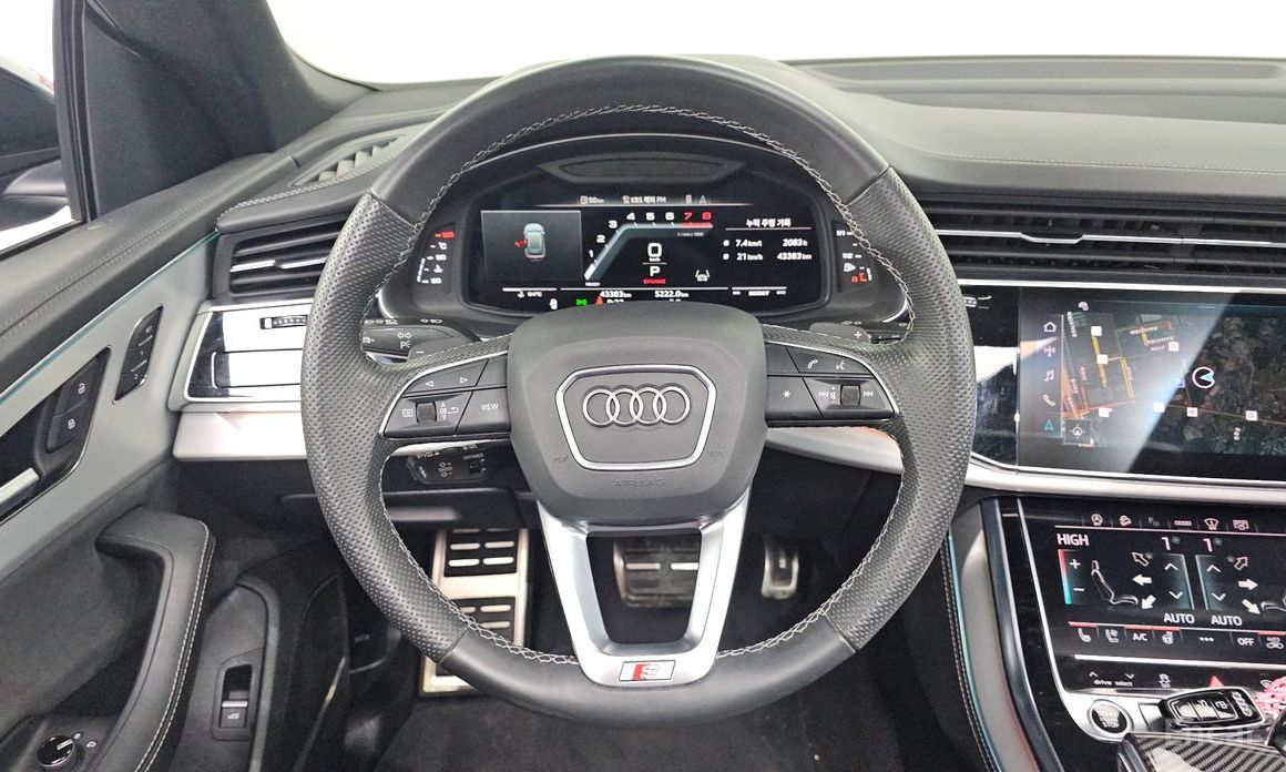 2023 Audi Q8 I (4M) 55 TFSI Quattro Premium с пробегом 43 383 км