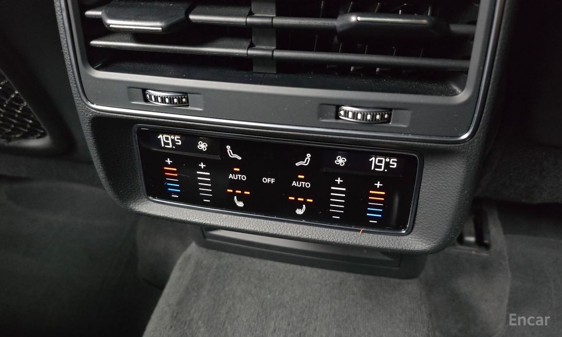 2021 Audi Q7 II (4M) Рестайлинг 45 TDI Quattro Premium с пробегом 67 144 км