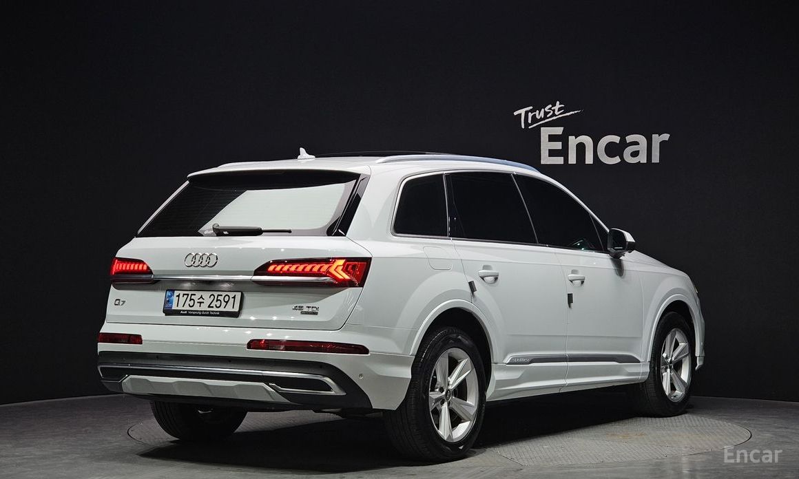 2021 Audi Q7 II (4M) Рестайлинг 45 TDI Quattro с пробегом 105 284 км