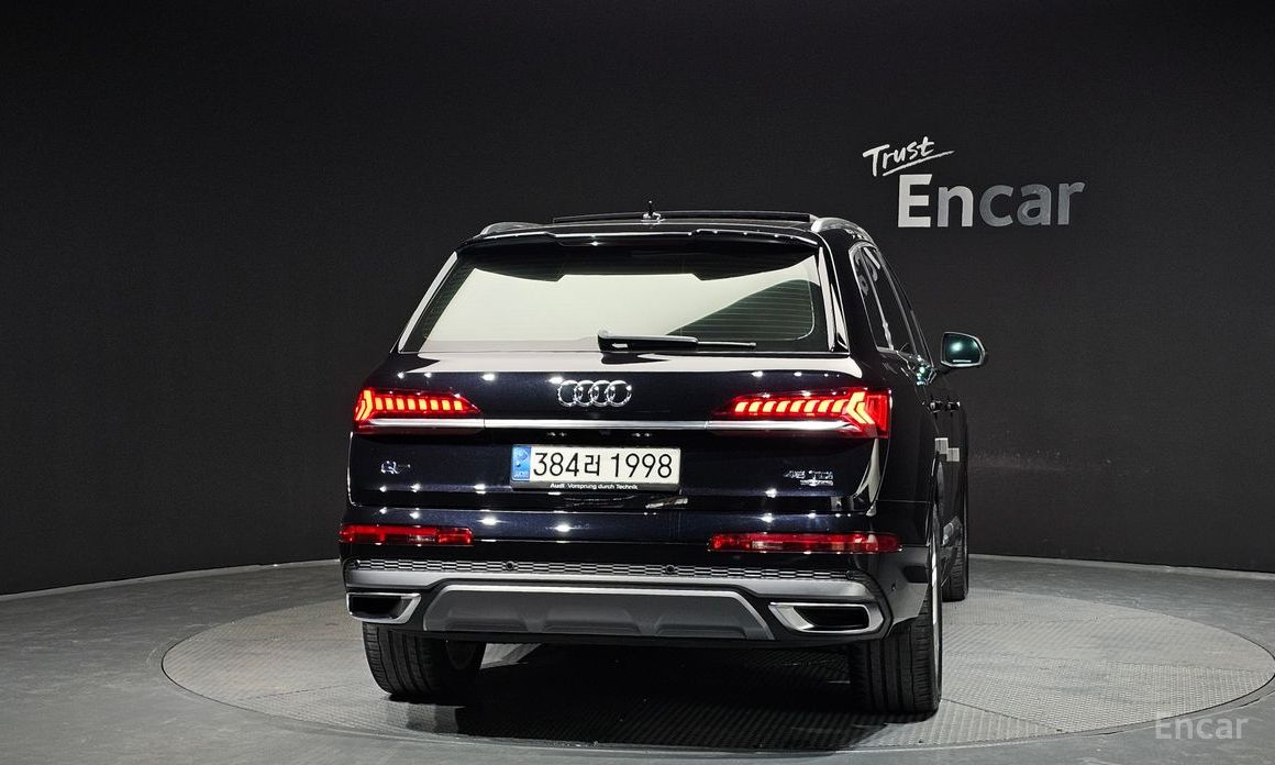 2020 Audi Q7 II (4M) Рестайлинг 45 TDI Quattro Premium с пробегом 116 181 км