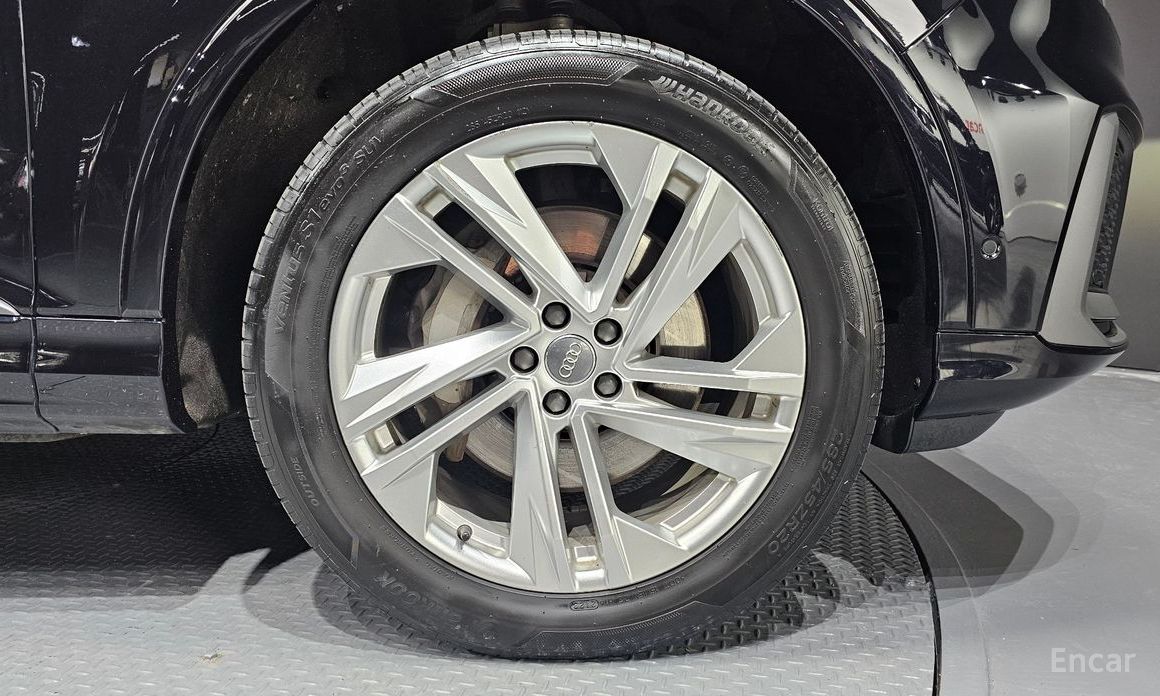 2020 Audi Q7 II (4M) Рестайлинг 45 TDI Quattro Premium с пробегом 116 181 км