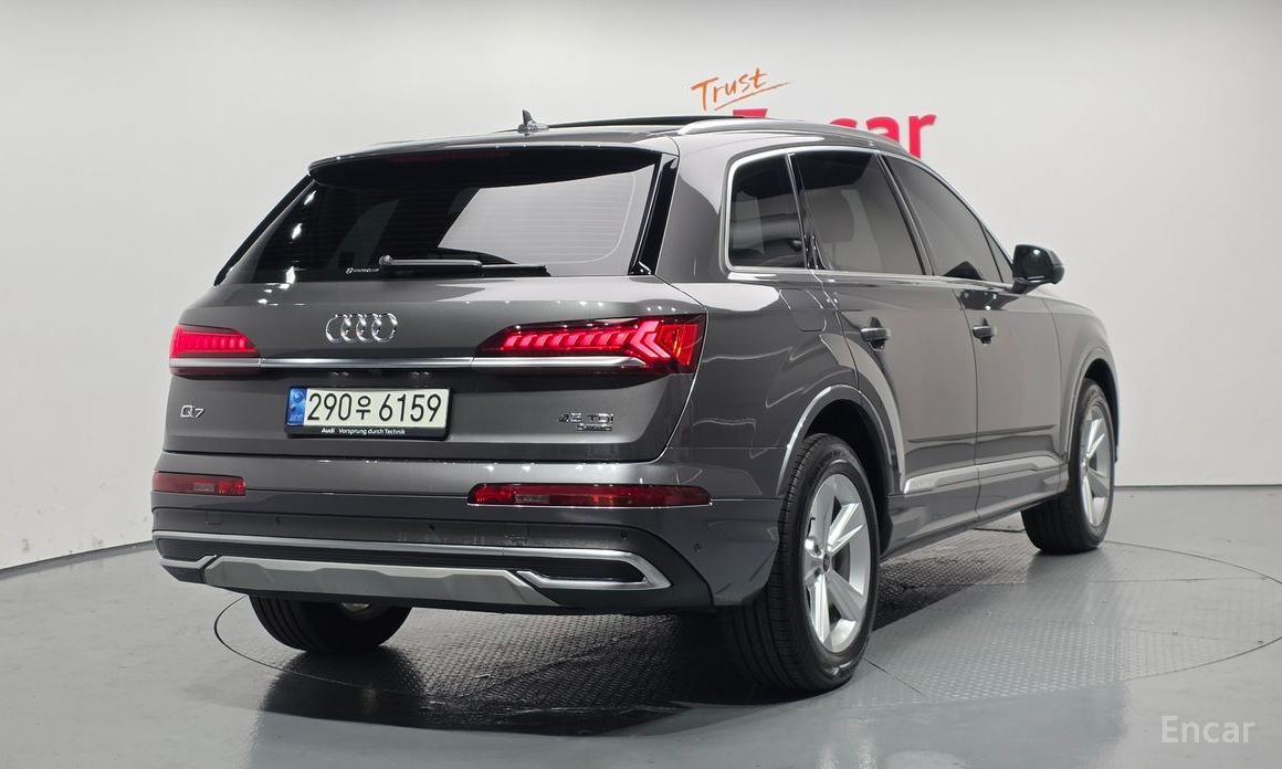 2021 Audi Q7 II (4M) Рестайлинг 45 TDI Quattro с пробегом 29 471 км