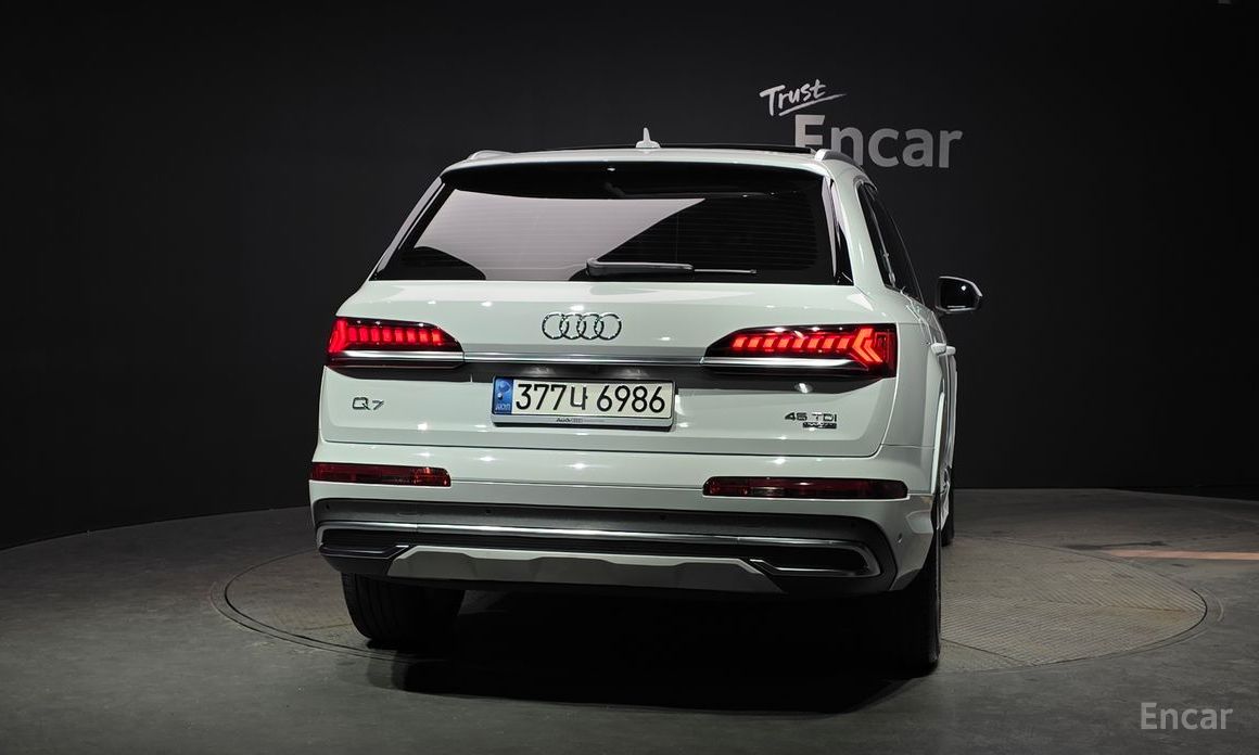 2020 Audi Q7 II (4M) Рестайлинг 45 TDI Quattro с пробегом 76 530 км