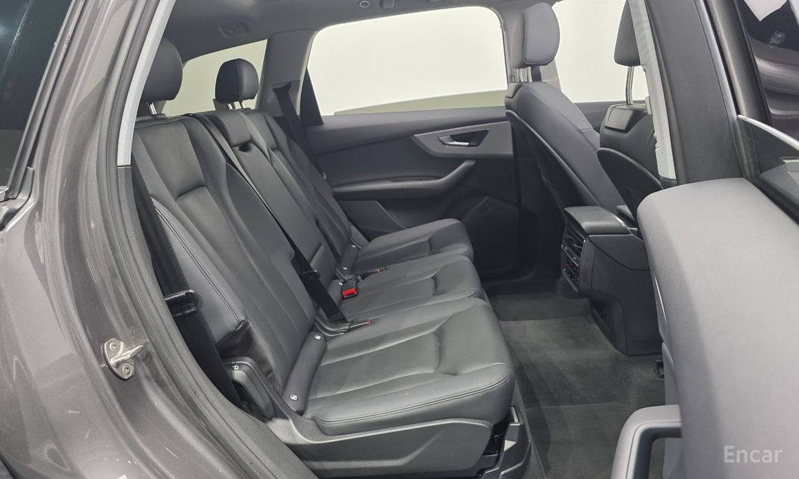 2021 Audi Q7 II (4M) Рестайлинг 45 TDI Quattro с пробегом 29 471 км