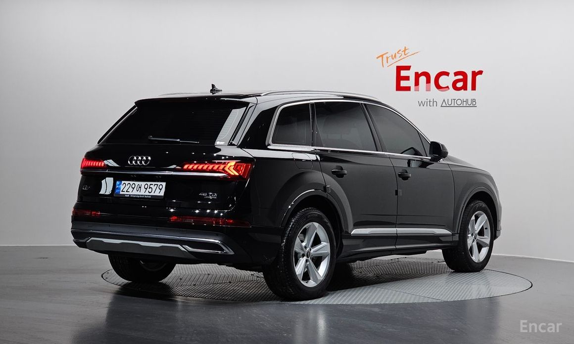 2022 Audi Q7 II (4M) Рестайлинг 45 TDI Quattro с пробегом 77 281 км