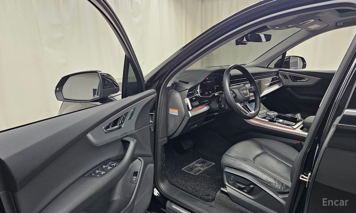 2022 Audi Q7 II (4M) Рестайлинг 45 TDI Quattro с пробегом 77 281 км