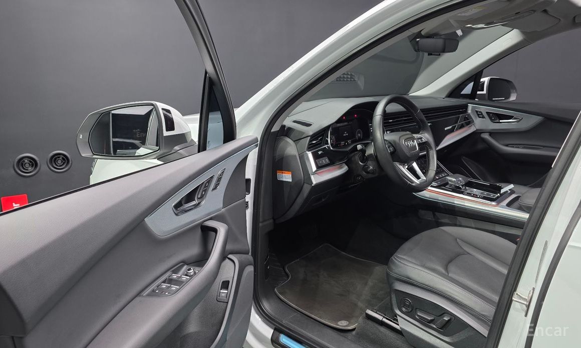 2020 Audi Q7 II (4M) Рестайлинг 45 TDI Quattro с пробегом 76 530 км
