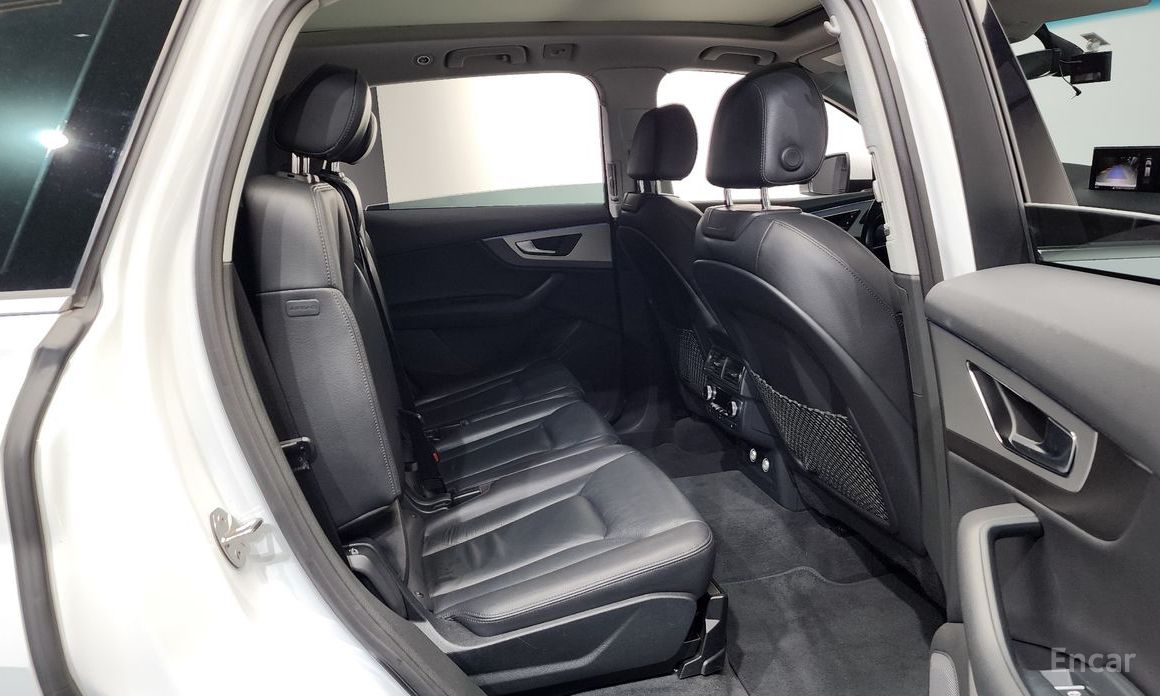 2019 Audi Q7 II (4M) Рестайлинг 45 TFSI Quattro с пробегом 113 180 км