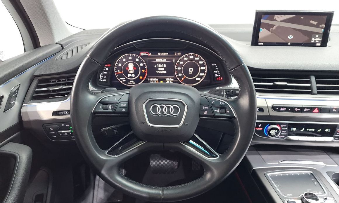 2019 Audi Q7 II (4M) Рестайлинг 45 TFSI Quattro с пробегом 113 180 км