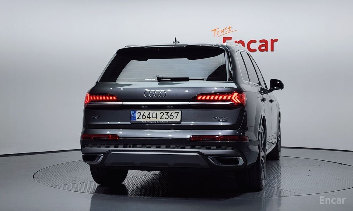 2021 Audi Q7 II (4M) Рестайлинг 50 TDI Quattro Premium с пробегом 56 524 км