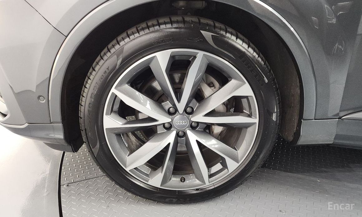 2021 Audi Q7 II (4M) Рестайлинг 50 TDI Quattro Premium с пробегом 56 524 км