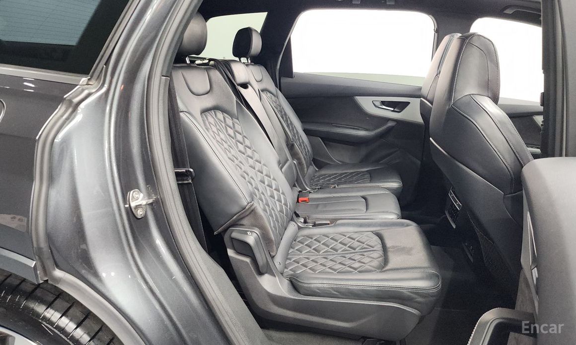2021 Audi Q7 II (4M) Рестайлинг 50 TDI Quattro Premium с пробегом 56 524 км