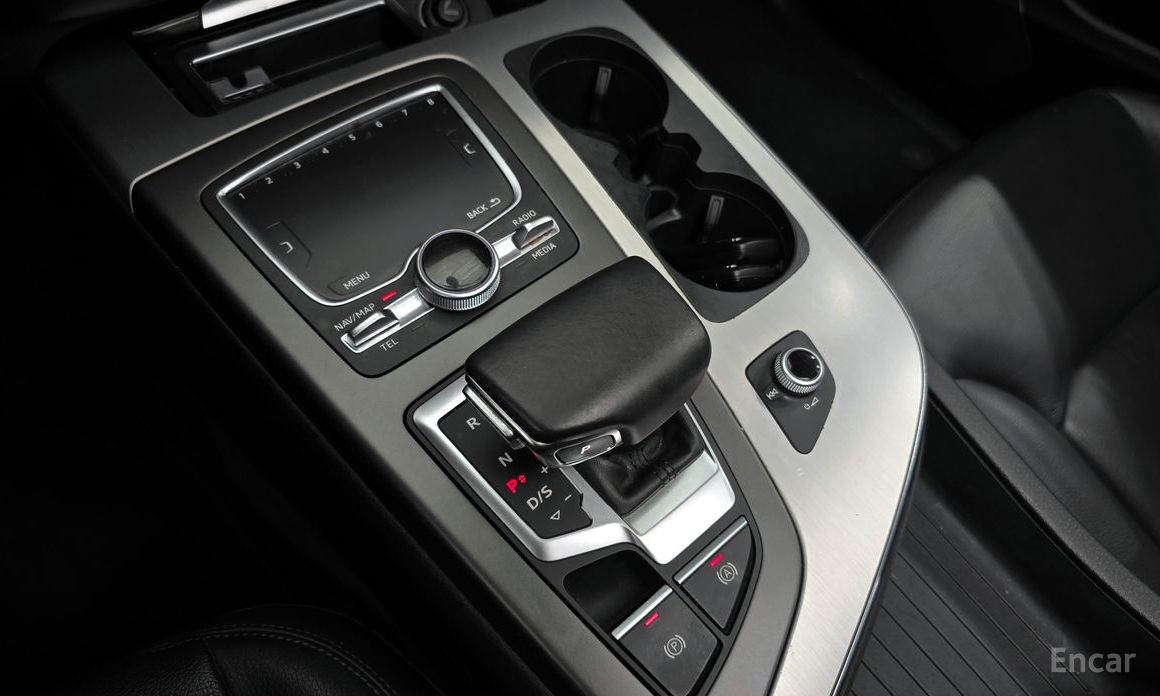 2019 Audi Q7 II (4M) Рестайлинг 45 TFSI Quattro с пробегом 132 370 км