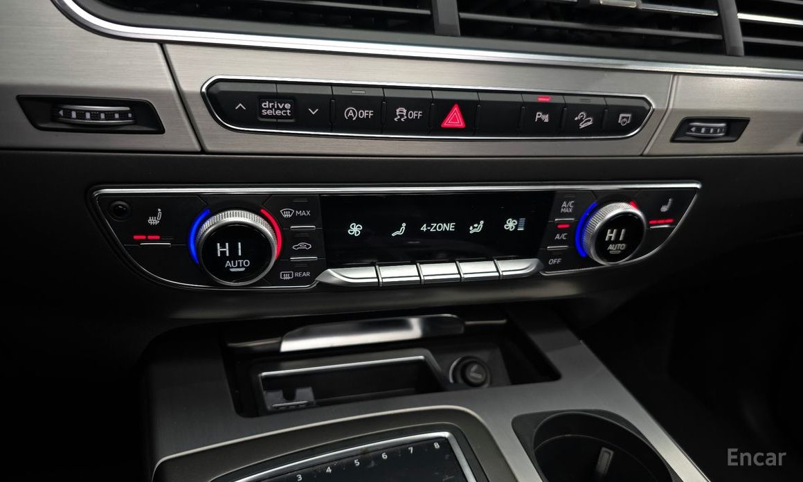2019 Audi Q7 II (4M) Рестайлинг 45 TFSI Quattro с пробегом 132 370 км