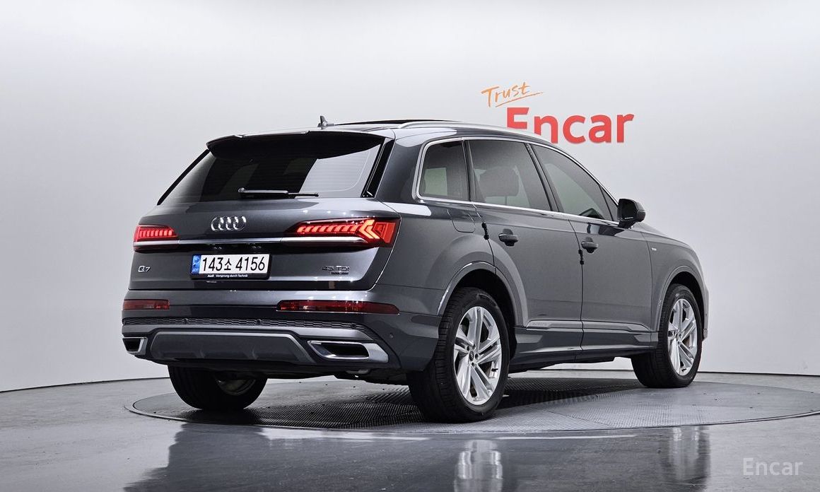 2021 Audi Q7 II (4M) Рестайлинг 45 TDI Quattro Premium с пробегом 56 829 км