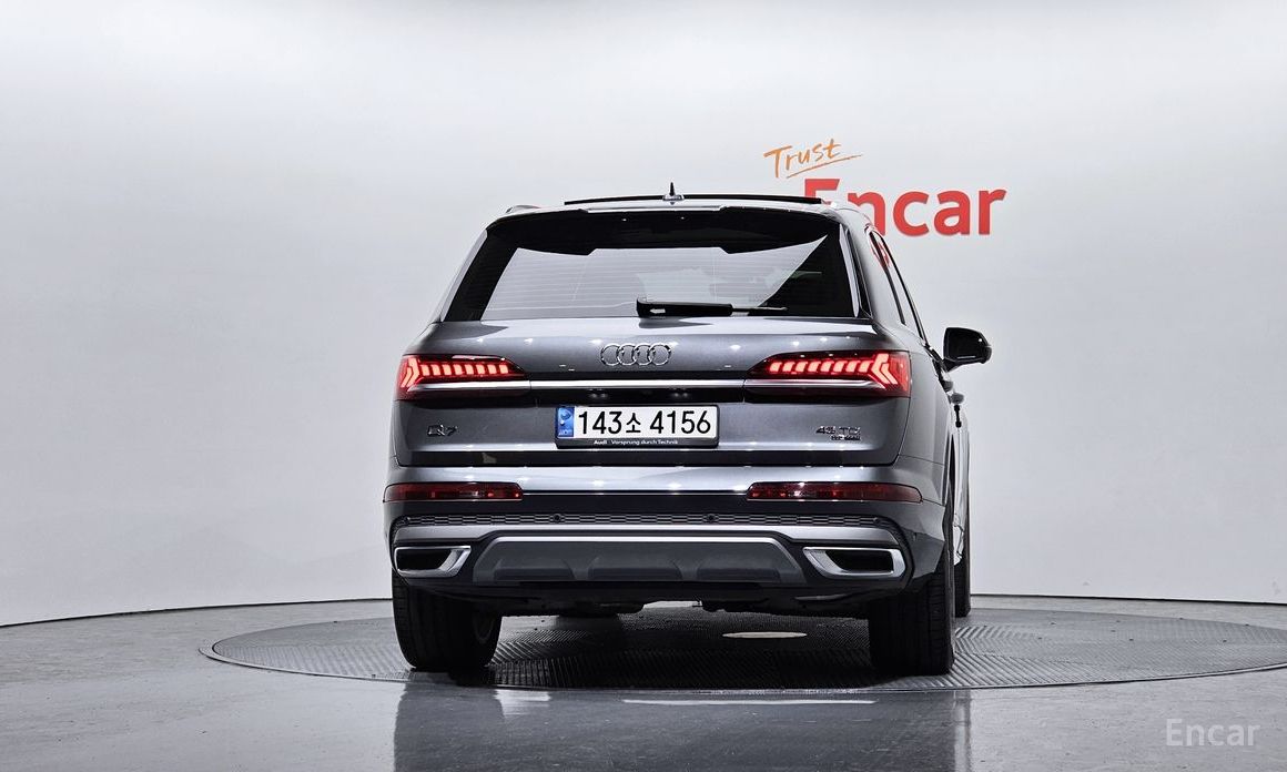 2021 Audi Q7 II (4M) Рестайлинг 45 TDI Quattro Premium с пробегом 56 829 км