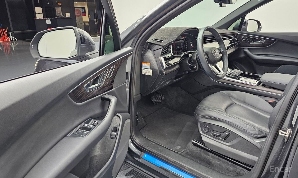 2021 Audi Q7 II (4M) Рестайлинг 45 TDI Quattro Premium с пробегом 56 829 км