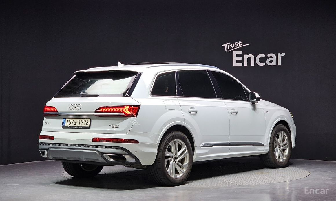 2021 Audi Q7 II (4M) Рестайлинг 45 TDI Quattro Premium с пробегом 81 534 км