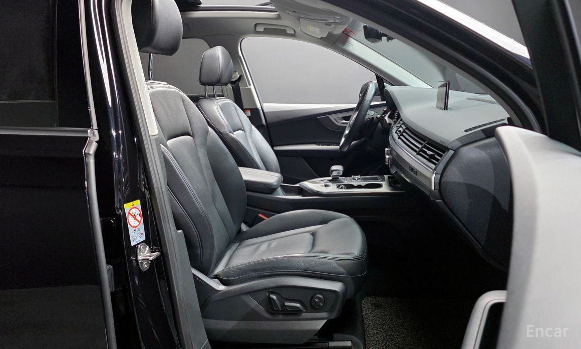 2019 Audi Q7 II (4M) Рестайлинг 45 TFSI Quattro с пробегом 78 218 км