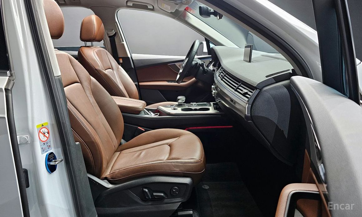 2019 Audi Q7 II (4M) Рестайлинг 45 TFSI Quattro с пробегом 43 953 км