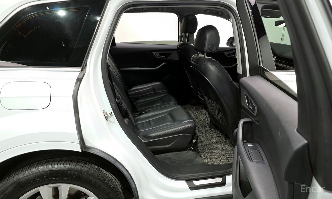 2019 Audi Q7 II (4M) Рестайлинг 45 TFSI Quattro с пробегом 76 904 км