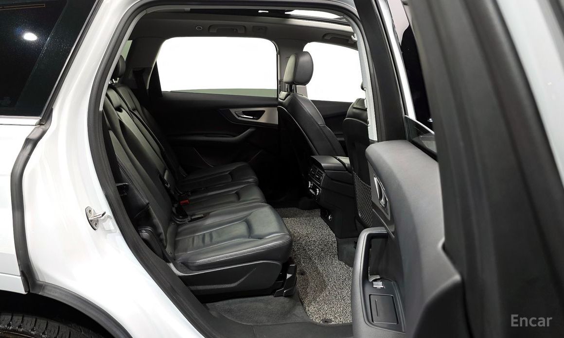 2019 Audi Q7 II (4M) Рестайлинг 45 TFSI Quattro с пробегом 83 584 км