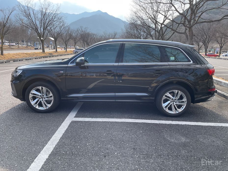 2022 Audi Q7 II (4M) Рестайлинг 45 TDI Quattro Premium с пробегом 138 000 км