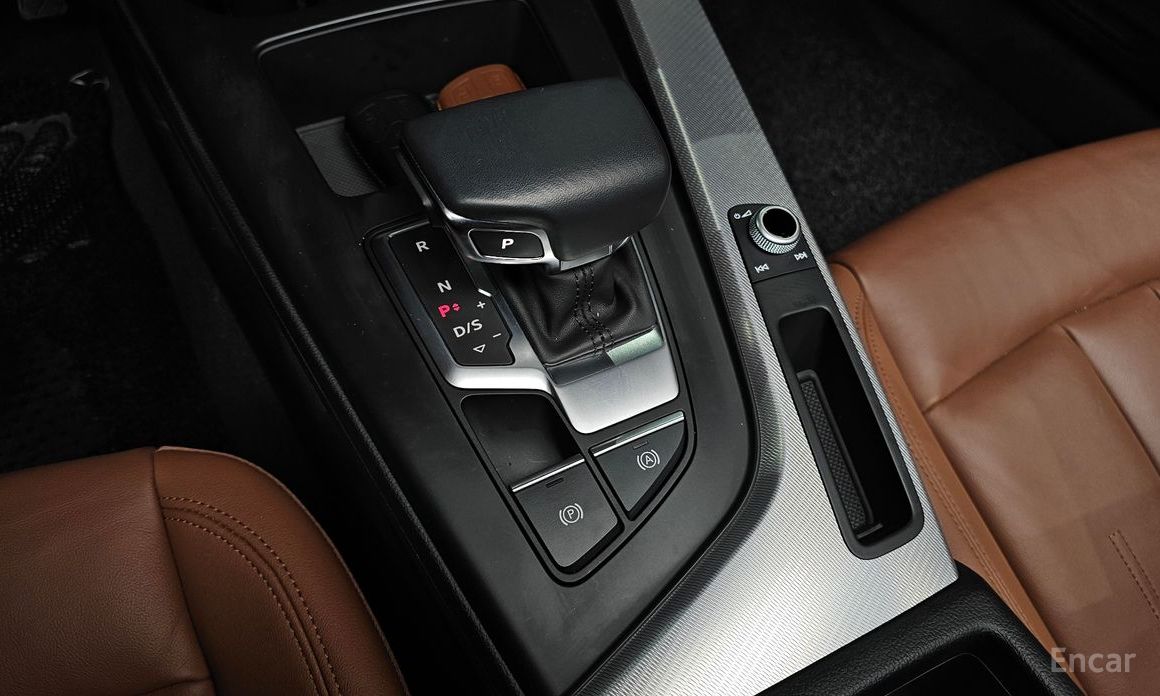 2022 Audi A5 II (F5) Рестайлинг 40 TFSI Quattro Sportback с пробегом 21 830 км