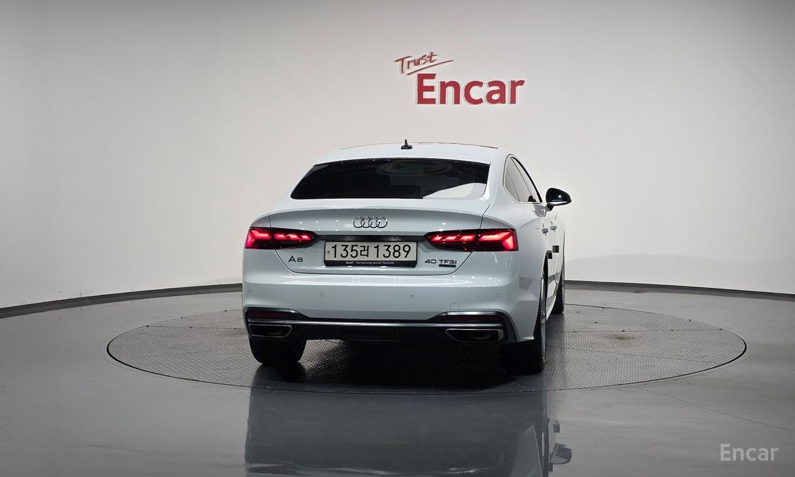 2022 Audi A5 II (F5) Рестайлинг 40 TFSI Quattro Sportback с пробегом 33 566 км