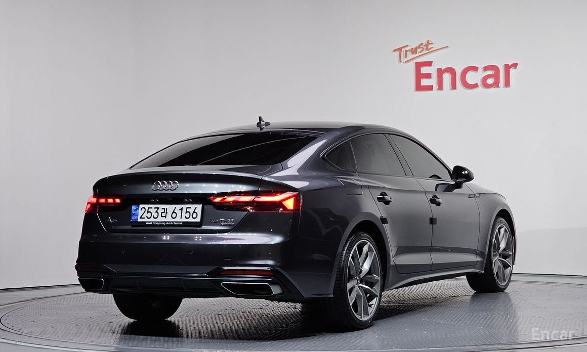 2020 Audi A5 II (F5) Рестайлинг 45 TFSI Quattro Premium Sportback с пробегом 87 450 км