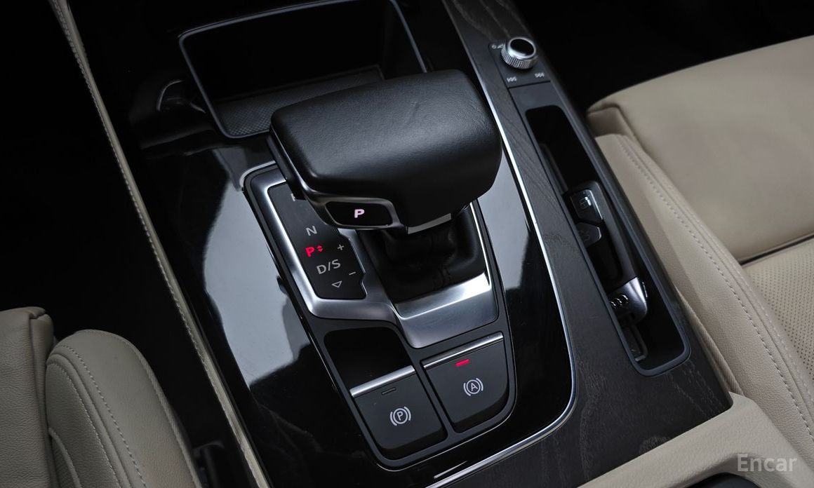 2023 Audi Q5 II (FY) Рестайлинг 45 TFSI Quattro Premium Sportback с пробегом 21 451 км