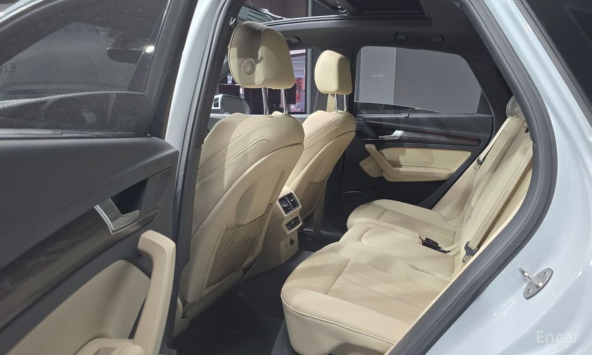 2023 Audi Q5 II (FY) Рестайлинг 45 TFSI Quattro Premium Sportback с пробегом 21 451 км