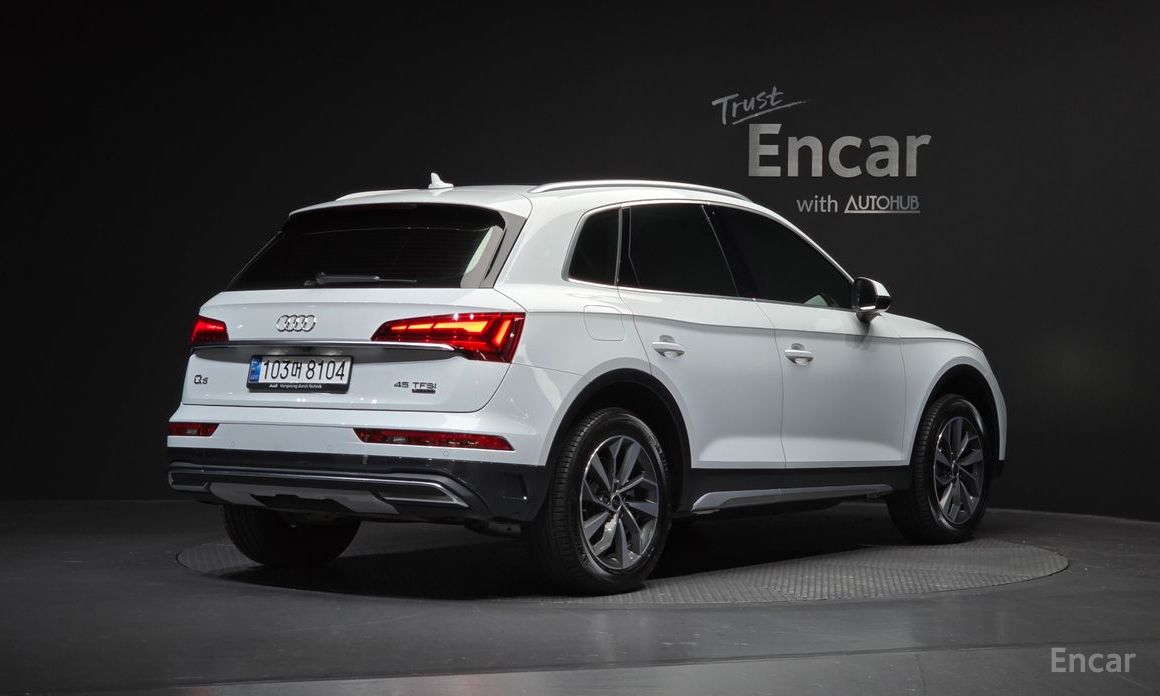 2023 Audi Q5 II (FY) Рестайлинг 45 TFSI Quattro с пробегом 13 555 км