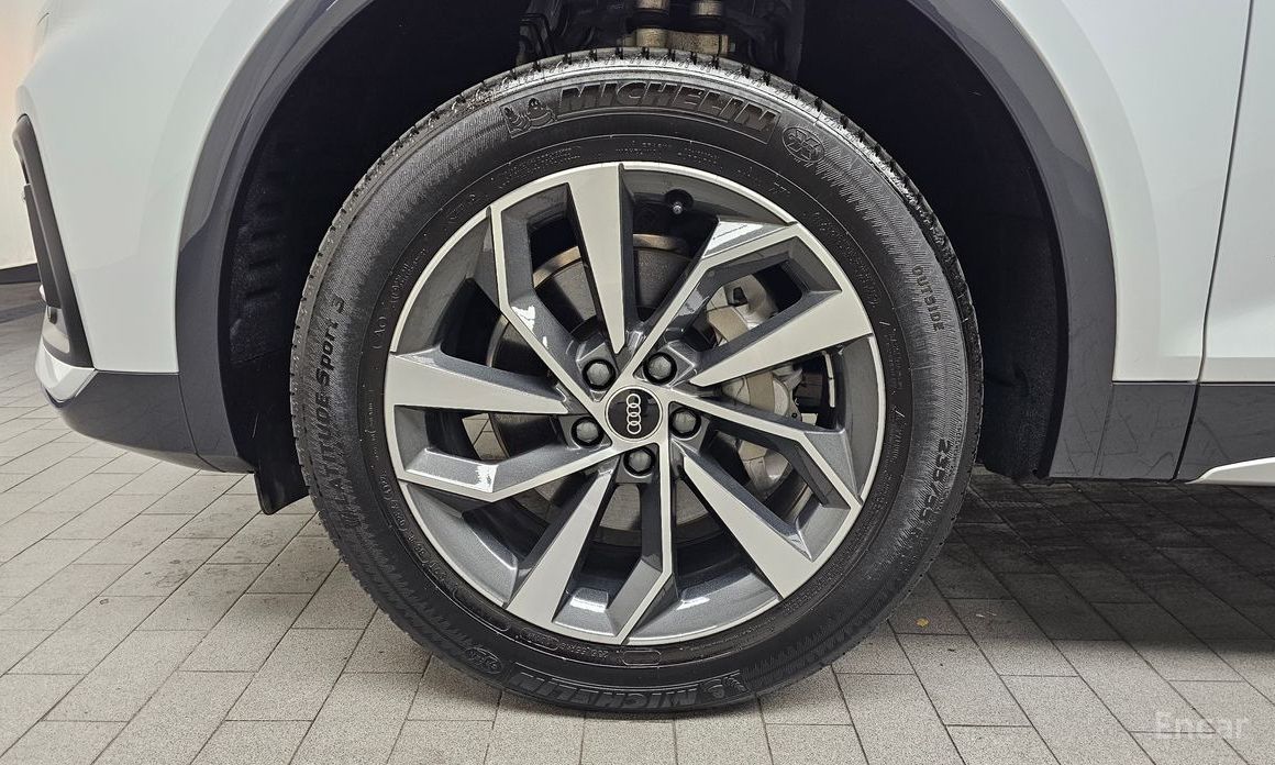 2023 Audi Q5 II (FY) Рестайлинг 45 TFSI Quattro с пробегом 13 555 км
