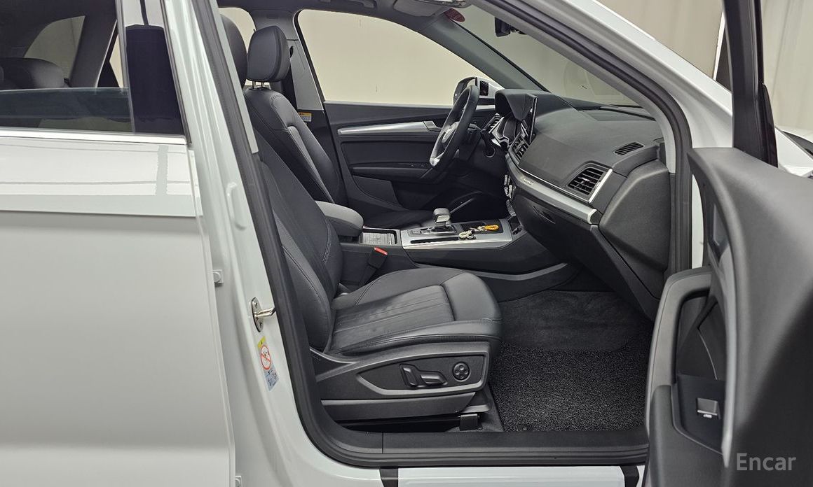 2023 Audi Q5 II (FY) Рестайлинг 45 TFSI Quattro с пробегом 13 555 км