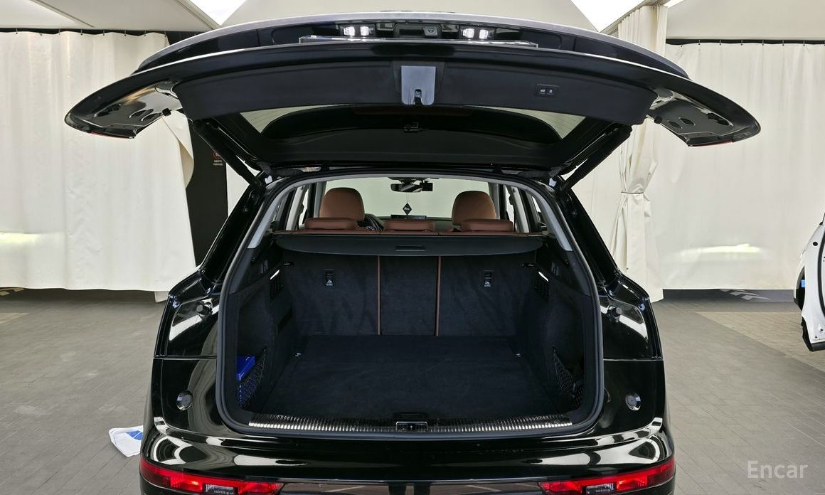 2021 Audi Q5 II (FY) Рестайлинг 45 TFSI Quattro с пробегом 42 341 км