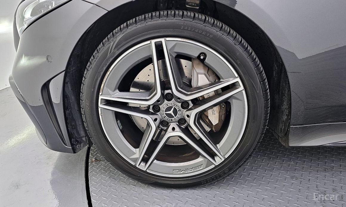 2022 Mercedes-Benz CLS III (C257) Рестайлинг CLS300d 4MATIC с пробегом 26 228 км