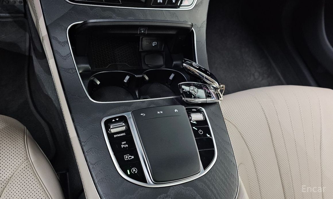 2022 Mercedes-Benz CLS III (C257) Рестайлинг CLS300d 4MATIC с пробегом 24 984 км