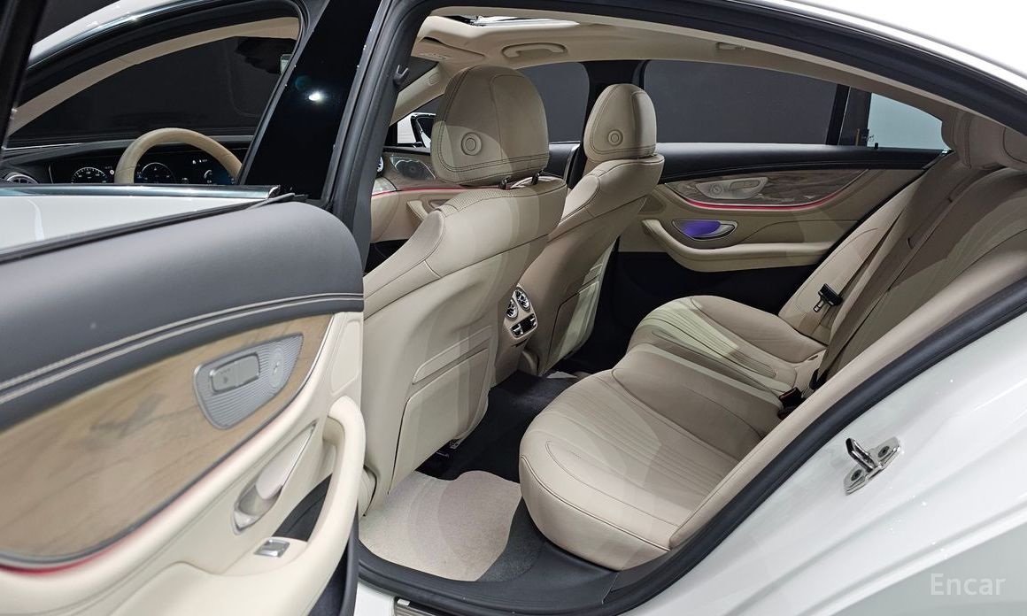 2023 Mercedes-Benz CLS III (C257) Рестайлинг CLS450 4MATIC с пробегом 12 343 км