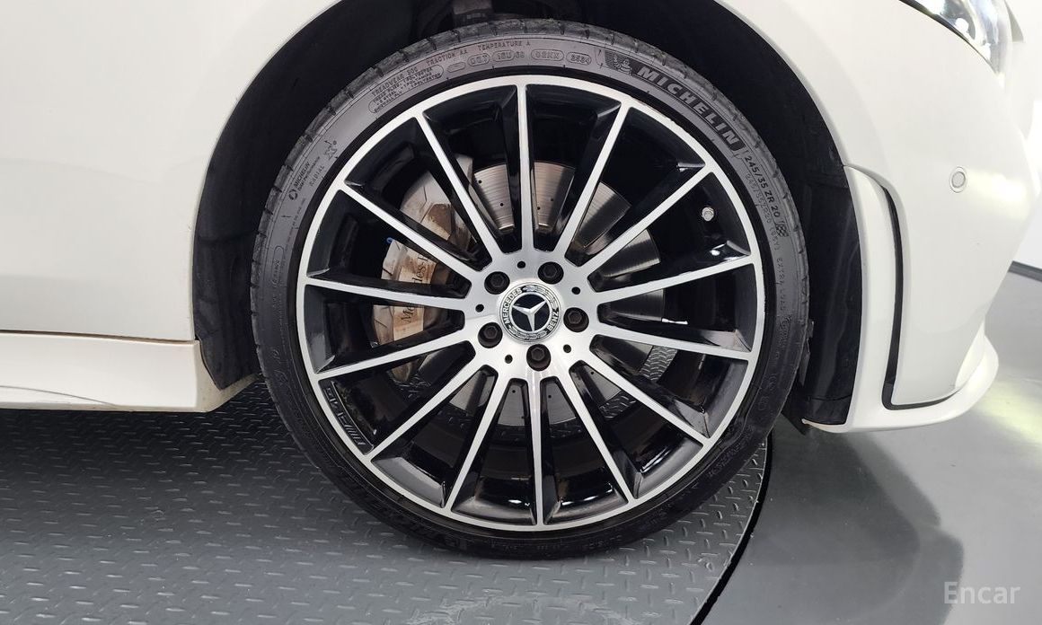 2021 Mercedes-Benz CLS III (C257) Рестайлинг CLS450 4MATIC AMG Line с пробегом 58 550 км