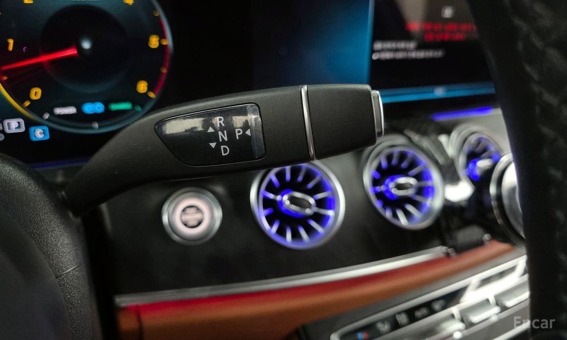 2022 Mercedes-Benz CLS III (C257) Рестайлинг CLS300d 4MATIC с пробегом 40 078 км
