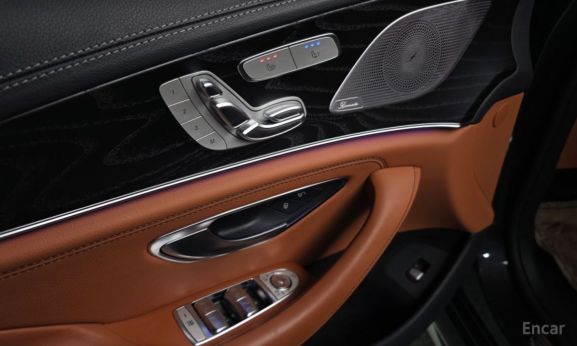 2022 Mercedes-Benz CLS III (C257) Рестайлинг CLS300d 4MATIC с пробегом 20 561 км