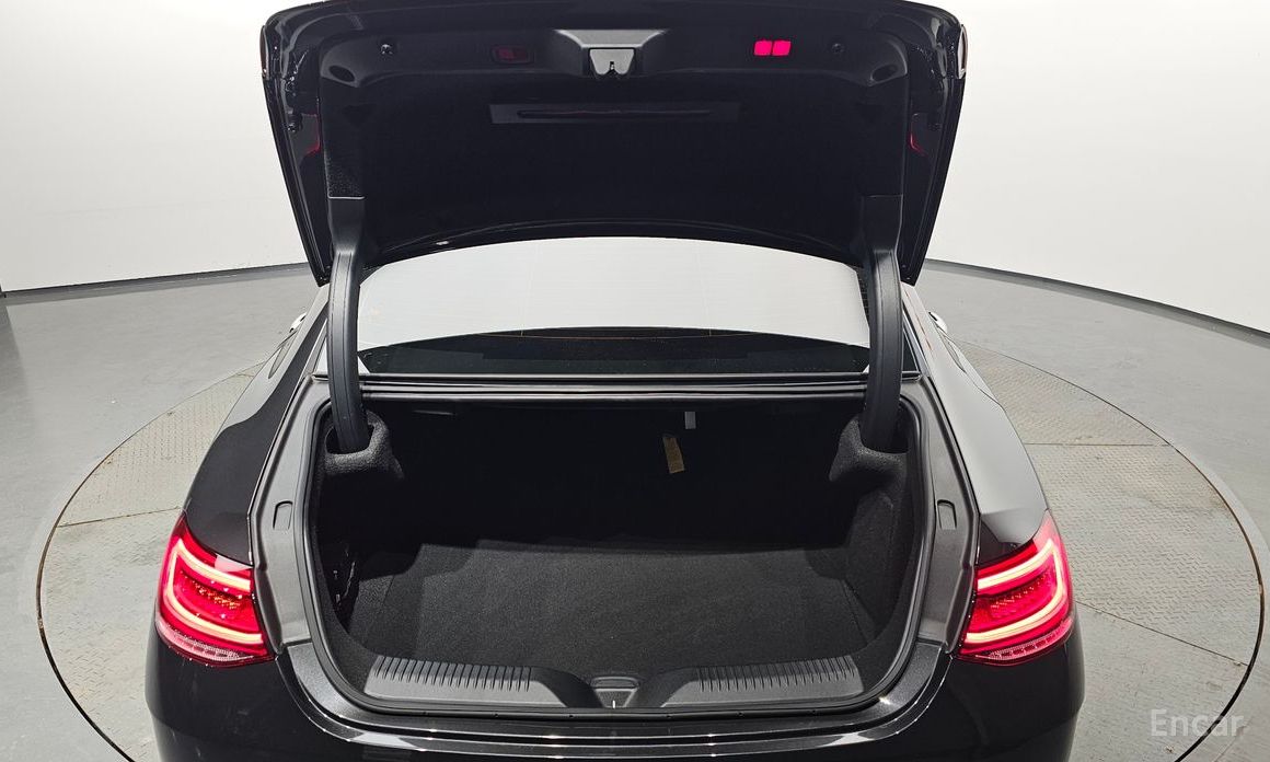 2022 Mercedes-Benz CLS III (C257) Рестайлинг CLS300d 4MATIC с пробегом 72 524 км