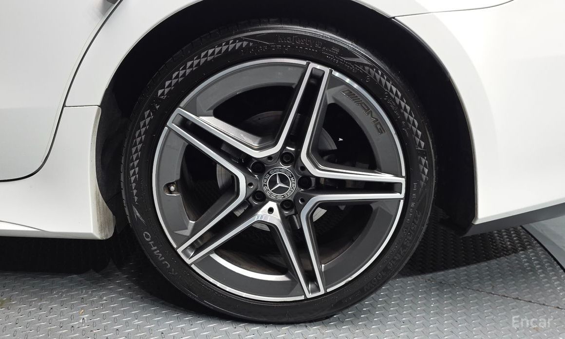 2023 Mercedes-Benz CLS III (C257) Рестайлинг CLS300d 4MATIC с пробегом 53 107 км