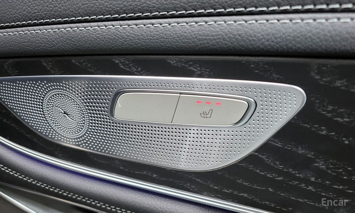 2022 Mercedes-Benz CLS III (C257) Рестайлинг CLS300d 4MATIC с пробегом 69 635 км